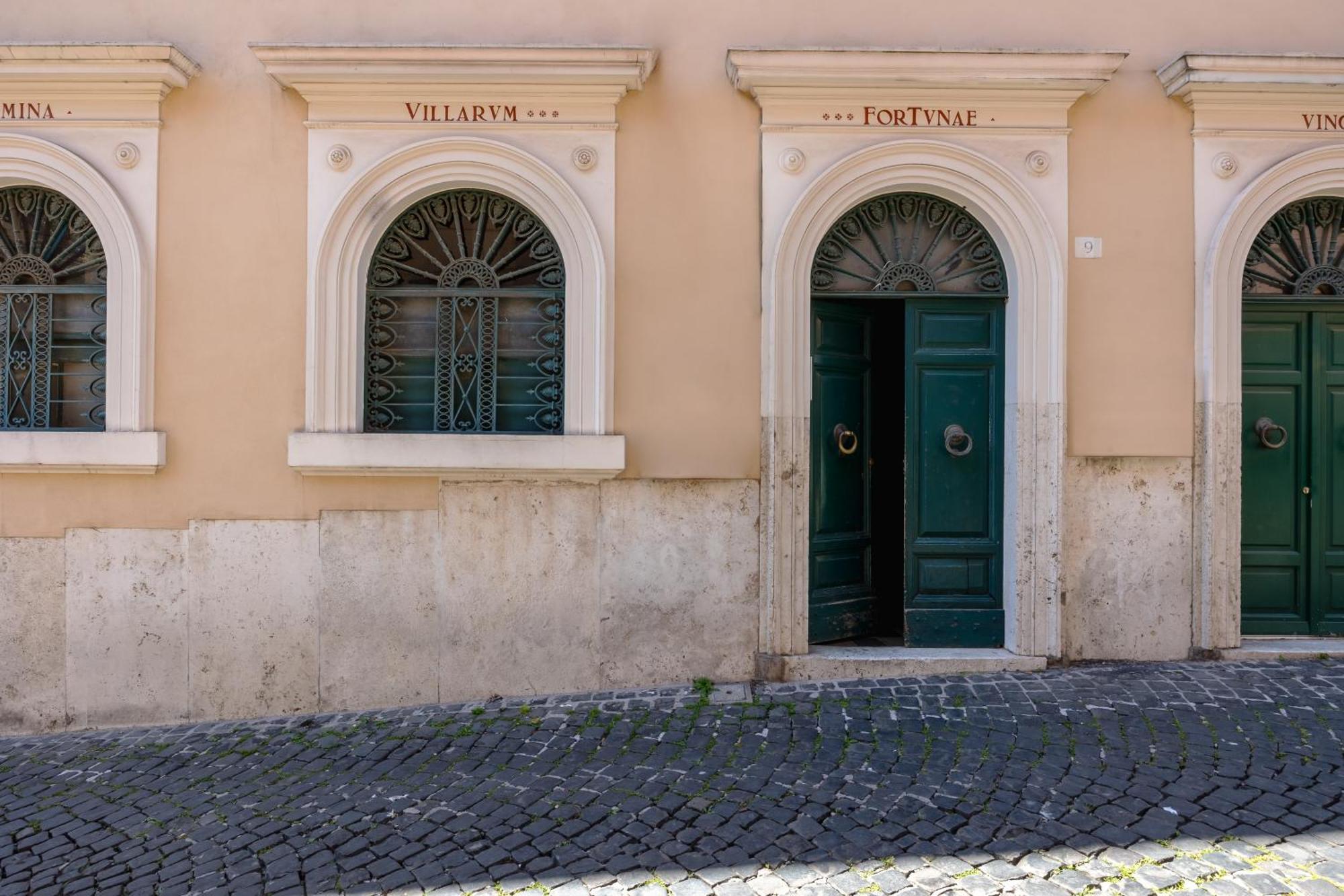 Modern * Palestrina